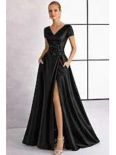 billiga A-linje kvällsklänningar-A-linje Golvlång Kvälls klänningar Elegant Den lilla svarta Hög split Kortärmad V-hals Bröllop Formell Ficka Satäng Djupt ringad rygg med Broderad blomma Veckad