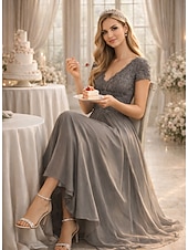 economico Lunghezza alla caviglia-Abito da festa a lunghezza terra A-Line Abito da cocktail Abito per ospiti di matrimonio Abito per la madre della sposa Maniche corte Collo a V Elegante Ospite di matrimonio con Colore Pieno