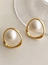 voordelige Huwelijk ACC-Vergulde oorbellen met imitatieparels voor dames, perfect voor bruiloften, diners en dagelijks gebruik – een elegant en chique ontwerp voor speciale gelegenheden.