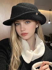 economico Matrimonio ACC-cappello in feltro di lana da donna, disponibile nei colori bianco e nero, stile elegante con decorazione a bottone dorato, perfetto per matrimoni e banchetti