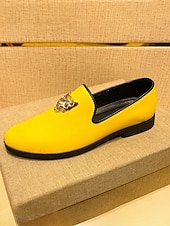 abordables Mocasines-Zapatos sin cordones amarillos para hombre con emblema de león, calzado casual atrevido y moderno, ideal para eventos de moda, reuniones informales, ocasiones especiales y bodas.