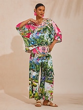 halpa paitoja, toppeja ja puseroja-Pink Jungle Party Silky Satin Diamond Top