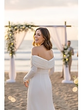  Футляр В пол Свадебное платье для гостей Маленькое белое платье Элегантный стиль Маленькие белые платья Длинный рукав С открытыми плечами Свадьба с Рюши