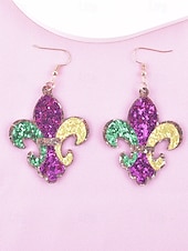 baratos Acessórios-Brincos femininos de couro sintético com flor-de-lis em três cores, vibrantes em roxo, verde e amarelo, com design brilhante, perfeitos para a celebração do Mardi Gras.