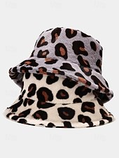 levne Dámské klobouky-Dámská čepice s leopardím potiskem a umělou kožešinou – více barev, polyesterový materiál, moderní a pohodlná na běžné nošení i do zimy
