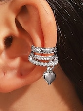 voordelige Valentijnsdag-Verstelbare oormanchetten voor dames met hartjesmotief, gestapelde oorbellen van goud- en zilverkleurige legering, modieuze sieraden zonder gaatjes, perfect als Valentijnsdate of -cadeau.