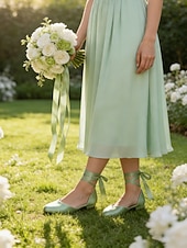 baratos Dama de honra-Sapatilhas femininas multicoloridas de cetim com amarração no tornozelo, elegantes sapatos de bico fino para damas de honra em casamentos ao ar livre no gramado.
