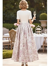 billige Ankellengde-A-linje Ankellengde Cocktail Kjole Gjestekjole til bryllup Derbykjole Kjole til brudens mor Kortermet Båthals Elegant Formell Kentucky Derby Jacquard med Plissert Fargeblokk