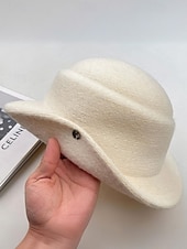 economico Matrimonio ACC-cappello in feltro di lana da donna, disponibile nei colori bianco e nero, stile elegante con decorazione a bottone dorato, perfetto per matrimoni e banchetti