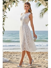  А-силуэт Ниже колена Кружевное платье Маленькое белое платье Элегантный стиль Маленькие белые платья Без рукавов Вырез под горло Свадьба с Кружева Плиссировка