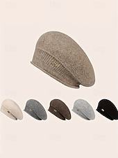 halpa Naisten hatut-Naisten pehmeä polyesterineulottu barettihattu, kevyttä villamaista lankaa, monivärinen klassinen ranskalainen tyyli jokapäiväiseen käyttöön, kaupunkiretkille, matkoille ja syksy-talvimuotiin