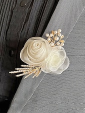 baratos Casamento ACC-Conjunto de corsage feminino em poliéster para casamento, com flor de pulso para dama de honra em tons de champanhe e branco e boutonnière para padrinho, estilo elegante e romântico para cerimônias de casamento, noivado e eventos formais.