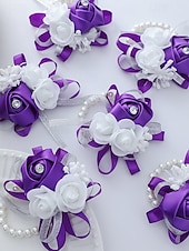 abordables Boda ACC-Ramillete de muñeca de rosas para mujer, flor de cinta de poliéster con pulsera elástica de perlas falsas, varios colores, accesorio elegante para damas de honor y novias para bodas, bailes de graduación y eventos formales.