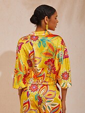  Kurze, fließende Chiffonbluse im Boho-Paisley-Stil