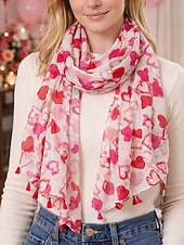 abordables Foulards pour femmes-Écharpe légère en polyester à imprimé cœurs avec pompons, douce et romantique, idéale pour la Saint-Valentin, les soirées en amoureux, le quotidien et les superpositions de saison.