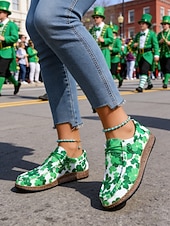  Dame Avslappet Daglig St. Patrick's dag Perlearbeid Flat hæl Rund Tå Klassisk Fritid Komfort Tøy Slippers Grønn