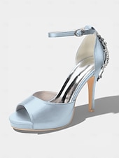 preiswerte Braut-Elegante Brautsandalen aus elfenbeinfarbenem Satin mit Knöchelriemen und Kristallverzierung an der Ferse – perfekt für eine Hochzeit in der Stadt.