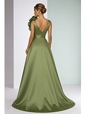  Linha A Tubinho Longo Vestidos de noite Vestido de baile com sobressaia Elegante Brilhante Floral Sem Manga Decote V Festa de Noite Casamento Cetim com Estampa floral Lantejoulas Fenda