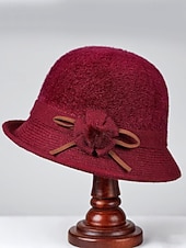 Недорогие Женские шляпы-Женская шерстяная фетровая шапка с плюшевым помпоном в виде цветка, доступна в нескольких цветах, идеально подходит для зимы и повседневной носки.