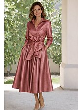 baratos Comprimento do tornozelo-Linha A Longuette Vestido de Derby Vestido Para Mãe dos Noivos Manga Longa Colarinho de Camisa Elegante Vintage Simples Formal Kentucky Derby Tafetá com Laço(s)