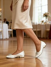 baratos Mãe da Noiva/Namorado-Mulheres Sapatos De Casamento Casamento Sapatilhas de casamento Cristais Sem Salto Ponta Redonda Moda Cetim Mocassim Prata Preto Branco
