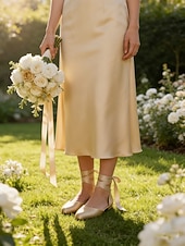 baratos Dama de honra-Sapatilhas femininas multicoloridas de cetim com amarração no tornozelo, elegantes sapatos de bico fino para damas de honra em casamentos ao ar livre no gramado.