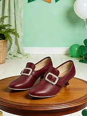  Women's Forest Green Leather Pumps with Rhinestone Square Buckle – Festive Leprechaun Style Low Heels for St. Patrick's Day Parties, Holiday Parades & Vintage Enthusiasts