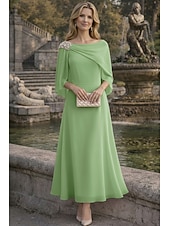 baratos Comprimento do tornozelo-Linha A Até o Tornozelo Vestido de convidada de casamento Vestido formal Vestido de noite Vestido Para Mãe dos Noivos Sem Manga Meia Manga Decote Canoa Elegante Vintage Formal Chiffon com Detalhes em