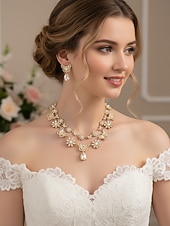 halpa Häät ACC-naisten kukkakuvioinen perhoskorusetti - kimaltava kristallikaulakoru, korvakorut &amp;sormussetti juhliin, iltatilaisuuksiin &amp;erityistilaisuudet