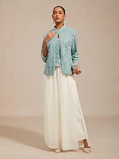  女性用 ドレッシーなトップス ツインセット ラインストーン フラワー エレガント クルーネック 結婚式のゲスト カクテルの服装 ライトブルー 夏 春 秋