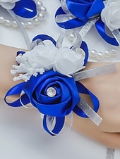 abordables Boda ACC-Ramillete de muñeca de rosas para mujer, flor de cinta de poliéster con pulsera elástica de perlas falsas, varios colores, accesorio elegante para damas de honor y novias para bodas, bailes de graduación y eventos formales.