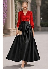 halpa Cocktailmekot-A-linja Kokopitkä Nilkkapituinen Cocktailmekot Tyylikäs Pitkähihainen V kaula-aukko Puutarhajuhlat Häät Satiini Tafti kanssa Laskokset Rypytetty