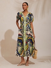  Maxikleid im Dschungel-Schmetterlings-Look aus luftigem Leinen.