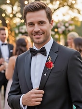 abordables Boda ACC-Pin de solapa de rosa de poliéster para hombre, varios colores, elegante accesorio para bodas y fiestas con detalles de perlas.