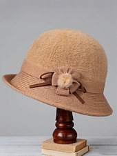 Недорогие Женские шляпы-Женская шерстяная фетровая шапка с плюшевым помпоном в виде цветка, доступна в нескольких цветах, идеально подходит для зимы и повседневной носки.