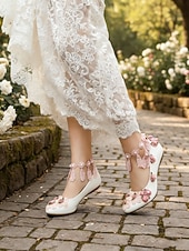 preiswerte Braut-Elfenbeinfarbene, geblümte Damen-Ballerinas mit Knöchelriemen, romantische Brautschuhe für eine Gartenhochzeit im Freien