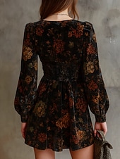 abordables Vestido Boho Occidental-Mujer Mini vestido Vestido informal Vestido de flores Elegante Moda Moderno Exterior Vacaciones Noche Ajuste regular Floral Manga Corta Escote en Pico Negro Primavera Otoño