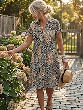 economico Abiti casual floreali-Per donna Abito lungo Abito lungo Abiti Boho Chic Prendisole Abito da spiaggia Tropicale Informale Boho Da mare Ufficio Giornaliero Standard Ditsy floreale Manica corta A V Bavero Marrone Arcobaleno