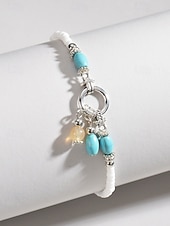 baratos Pulseira Feminina-Pulseira de tornozelo feminina estilo boêmio com miçangas coloridas de resina e pingente charmoso. Leve e prática, ideal para usar no dia a dia, em férias, resorts e no verão.