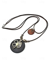 cheap Accessories-Women's St. Patrick's Day Green Shamrock Necklace in Wood and Alloy, Festive Multi-Color Irish Accessories for Women, Perfect for Holiday Parties and Parades.