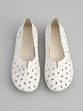 abordables Ballerines femme-Chaussures blanches ajourées pour femmes, à enfiler - design respirant découpé au laser, chaussures décontractées et confortables pour un usage quotidien, la marche, les voyages, le jardinage et les sorties estivales.
