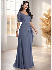 Недорогие Длина пола-А-силуэт В пол Свадебное платье для гостей Вечернее платье Платье для матери невесты Рукав до локтя V-образный вырез Элегантный стиль Свадебный гость Помолвка Шифон с Плиссировка Аппликации