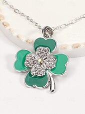 ieftine Accesorii-Colier pentru femei cu trifoi de Ziua Sfântului Patrick, pandantiv verde cu breloc din aliaj durabil, mai multe stiluri, inclusiv trifoi și potcoavă, bijuterii festive irlandeze pentru parade, petreceri și ținute de sărbătoare.
