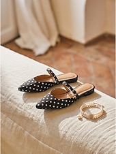 abordables Zuecos y sandalias de mujer-Mules negros de lunares con punta puntiaguda para mujer: elegantes sandalias planas con tira de hebilla ajustable para cenas de vacaciones y uso diario. &amp;estilo retro chic