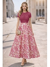 halpa Cocktailmekot-A-linja Nilkkapituinen Polven yli Muodollinen mekko Cocktailmekot Tyylikäs Lyhythihainen Tiukka pyöreä kaula-aukko Häät Muodollinen Satiini Pitsi Laskostettu selkä kanssa Laskokset Helmillä koristeltu