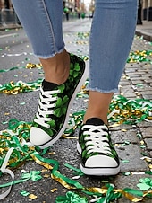 billiga Kvinno skor-Låga sneakers i canvas med grönt klövertryck för dam, St. Patrick's Day - klassiska snörskor för vardagsbruk, irländsk parad, julfest och gatufestival &amp;vardagskläder