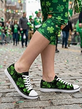 billiga Kvinno skor-Låga sneakers i canvas med grönt klövertryck för dam, St. Patrick's Day - klassiska snörskor för vardagsbruk, irländsk parad, julfest och gatufestival &amp;vardagskläder
