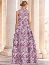 זול שמלות ערב בקו A-גזרת A עד הריצפה שמלות ערב אלגנטית וינטאג' ללא שרוולים צווארון V חתונה רשמי ניילון עם שסע כיס