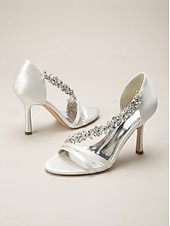 preiswerte Braut-Champagnerfarbene Brautschuhe aus Satin mit Kristallbesatz – elegante Hochzeitsschuhe für Stadthochzeiten