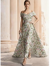  Linha A Longo Vestidos de noite Vestido de baile com sobressaia Vestido formal Elegante Estilo Celebridade Sedoso Sem Manga Ombro a Ombro Festa de Jardim Casamento Jacquard com Pregas